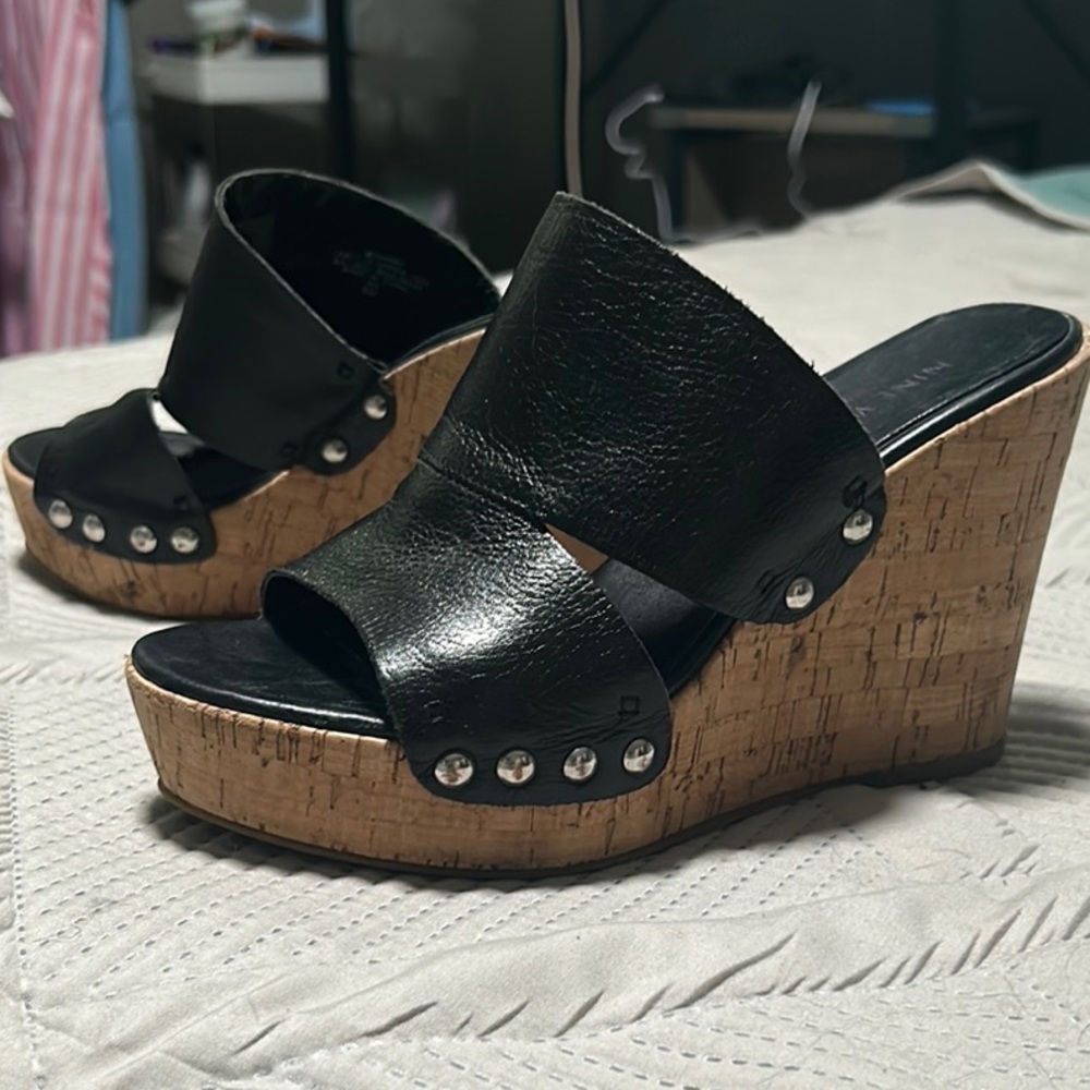 Nine West Black and Tan Wedge Sandals